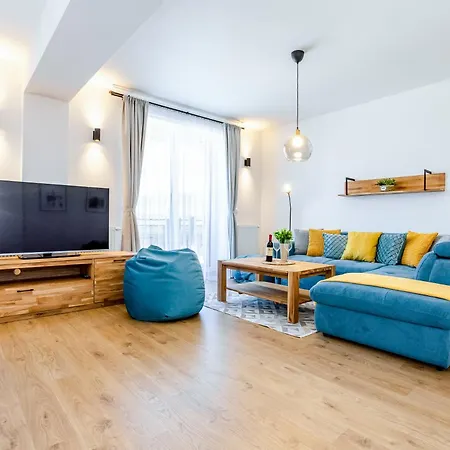 Korzo Family Apartman *